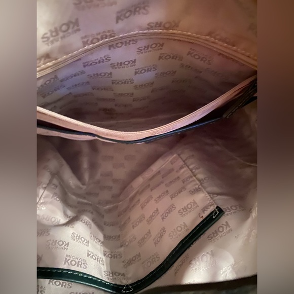 Michael Kors Tote w/ Green Straps - Picture 11 of 12